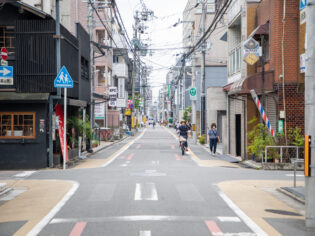 東洞院はやし歯科付近